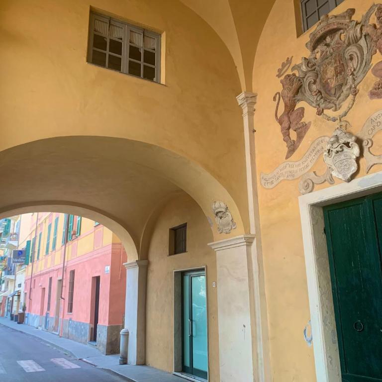 Finale ligure - Dimora storica in centro a 50 m dal mare - Appartamento con 2 Camere da Letto - 28