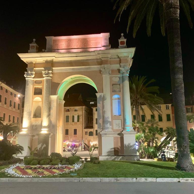 Finale ligure - Dimora storica in centro a 50 m dal mare - Appartamento con 2 Camere da Letto - 37