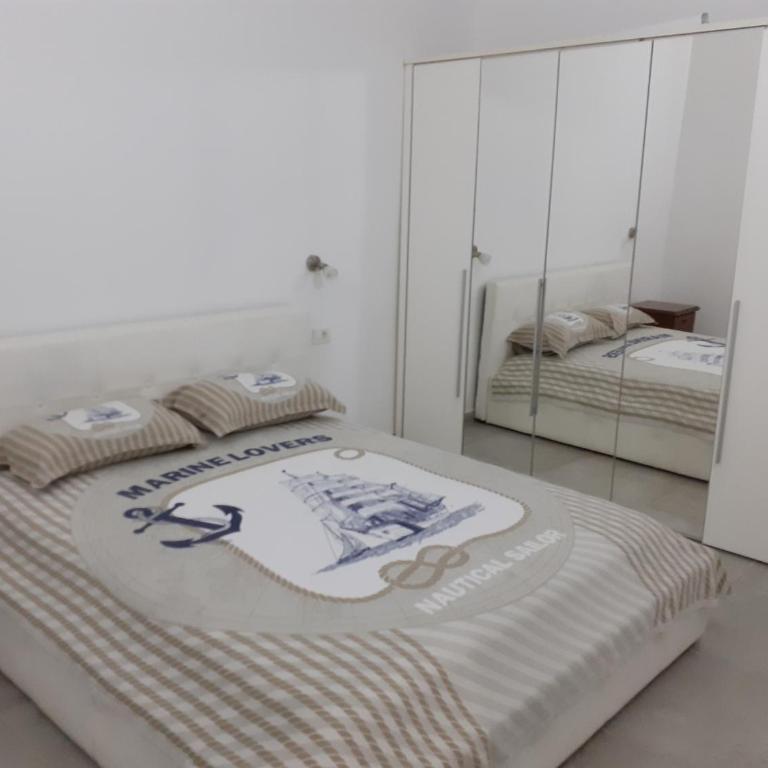un site calme et unique au Montenegro Loue des logements les pieds dans l eau avec plage privée en face de l ile Saint Marco - Apartment with Sea View - 3
