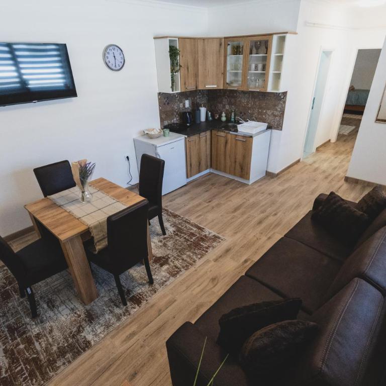 ALFA Apartmani - Standard Apartment - 14