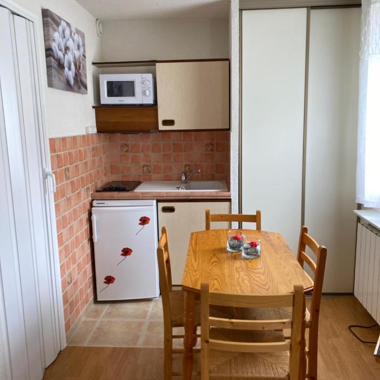 Studio Font-Romeu avec place de parking - Studio - 1
