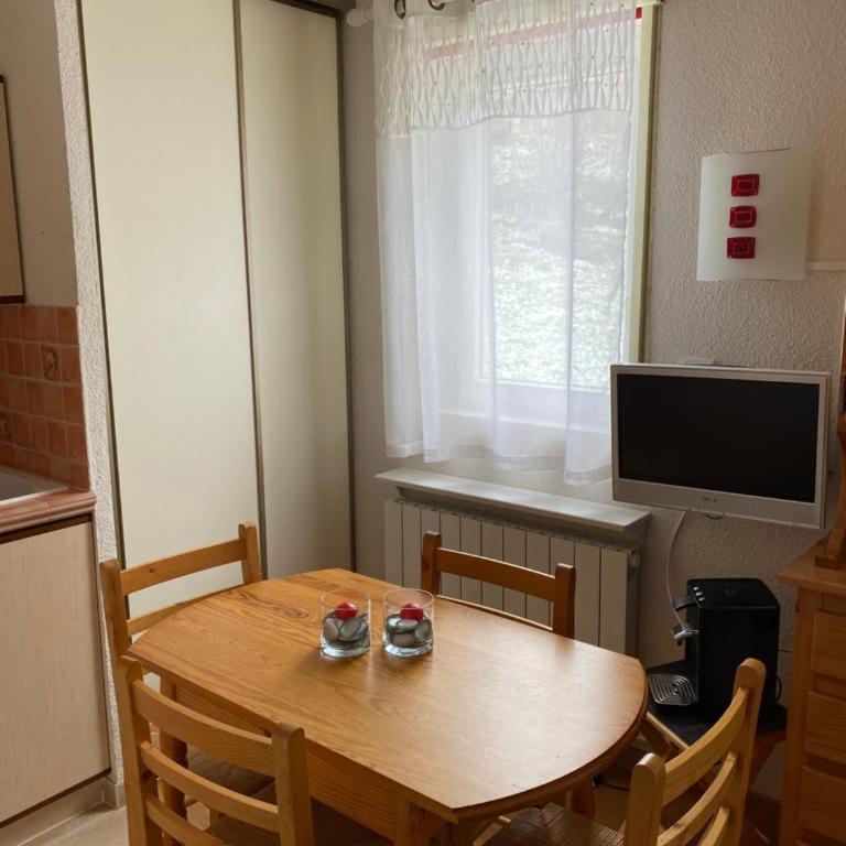 Studio Font-Romeu avec place de parking - Studio - 13