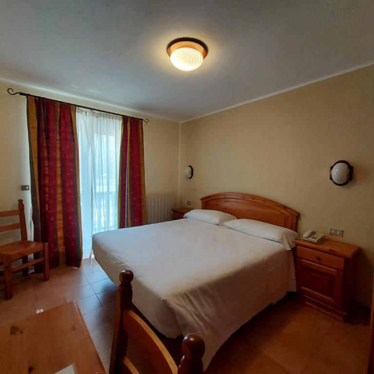 Albergo Gran Paradiso - Camera Superior Matrimoniale/Doppia con Letti Singoli con Vista Montagna - 7