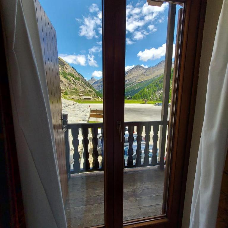 Albergo Gran Paradiso - Camera Superior Matrimoniale/Doppia con Letti Singoli con Vista Montagna - 8