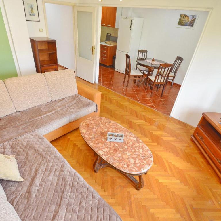 Central Apartment Tivat - Two-Bedroom Apartment - 14