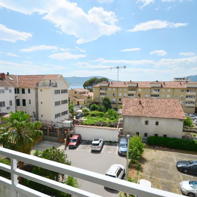 Central Apartment Tivat - Two-Bedroom Apartment - 13