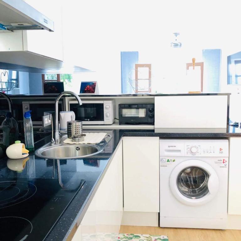 Deluxe Windsor Park - One-Bedroom Apartment - 8