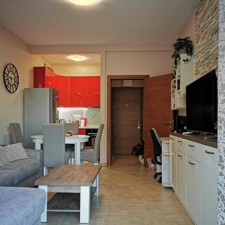 Charming and Luxurious Flat with Large Terrace - One-Bedroom Apartment - 1