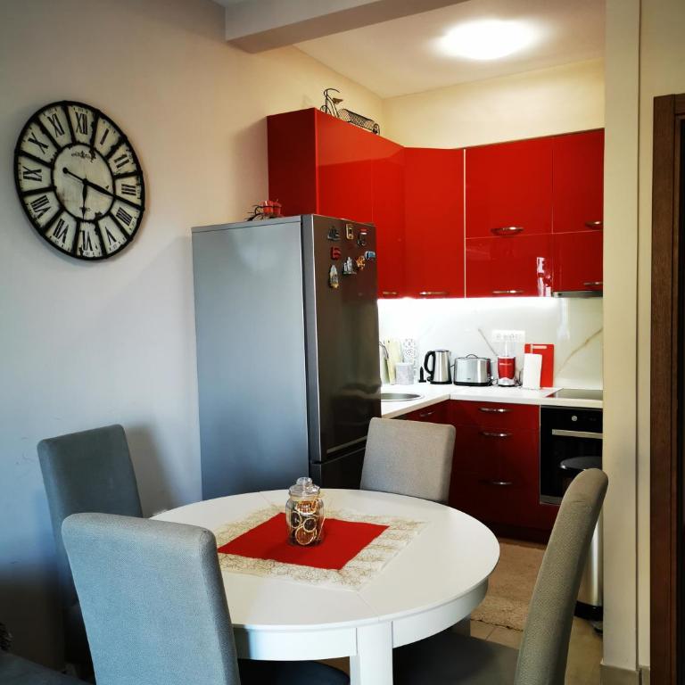 Charming and Luxurious Flat with Large Terrace - One-Bedroom Apartment - 2