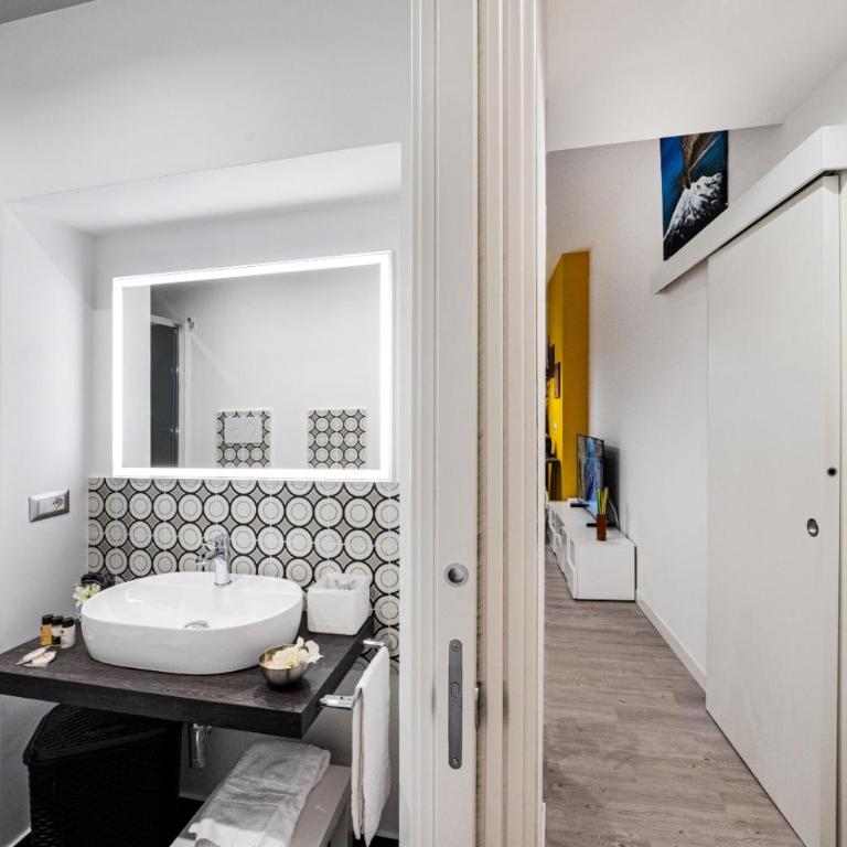 Domus Enea - Appartamento con 1 Camera da Letto - 19