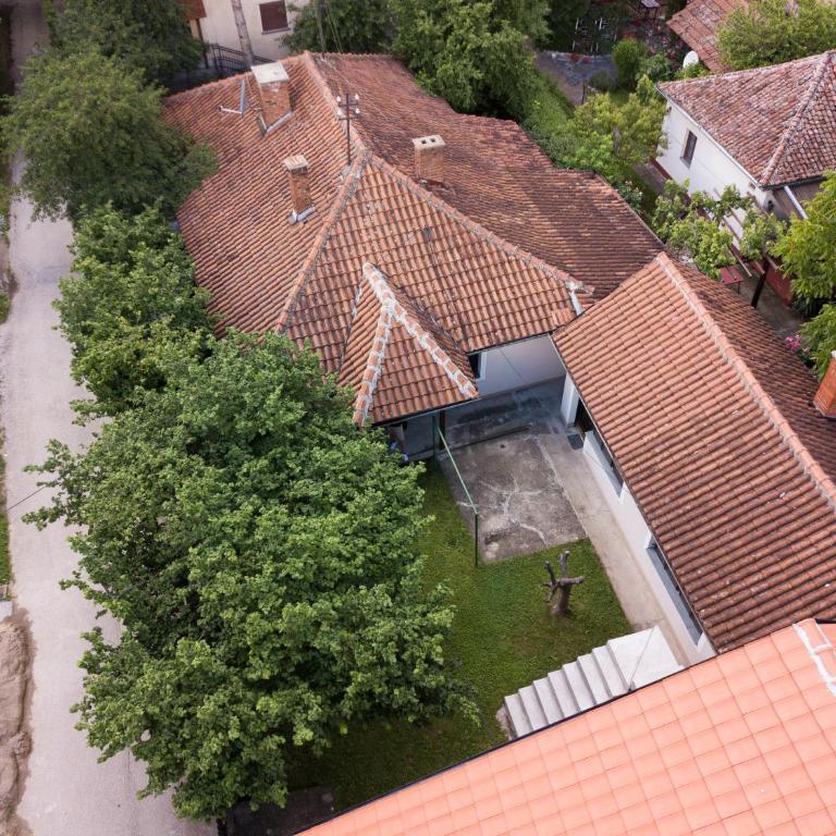 Old Fashion Guest House - Two-Bedroom House - 3