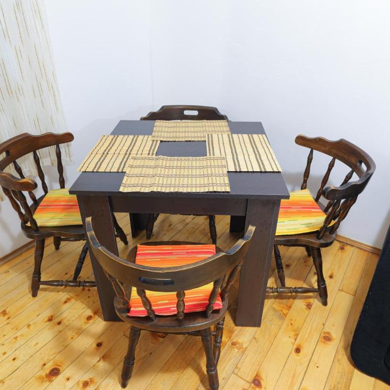 Old Fashion Guest House - Two-Bedroom House - 9