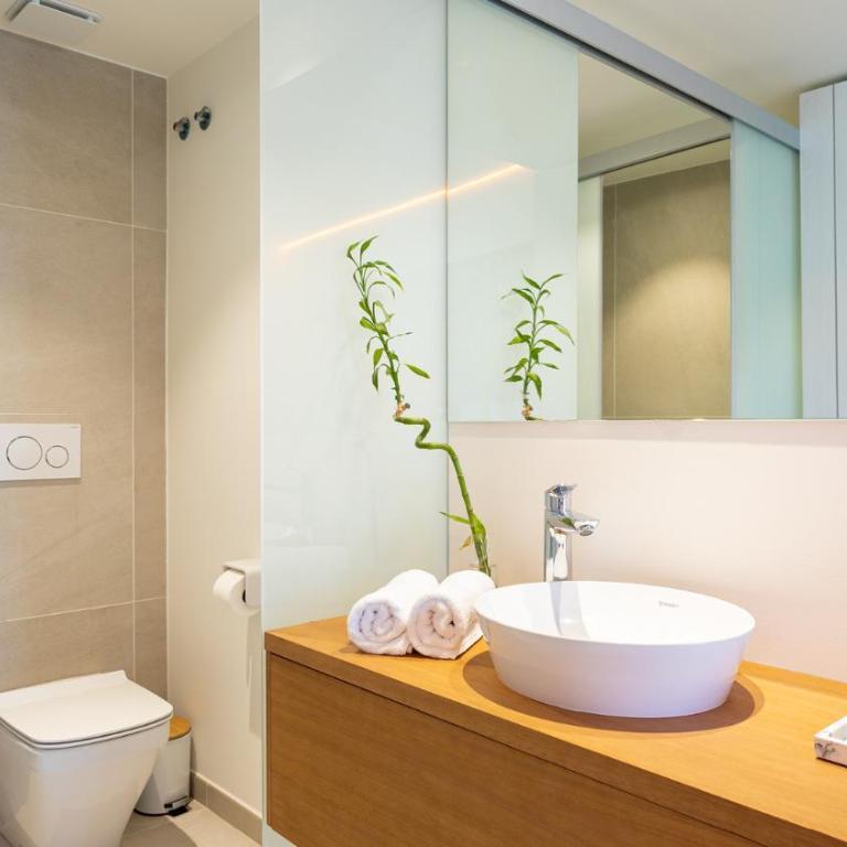 Higueron Rental Beach Club Suites - Managed by Higuerón Resort - Two-Bedroom Suite - 22