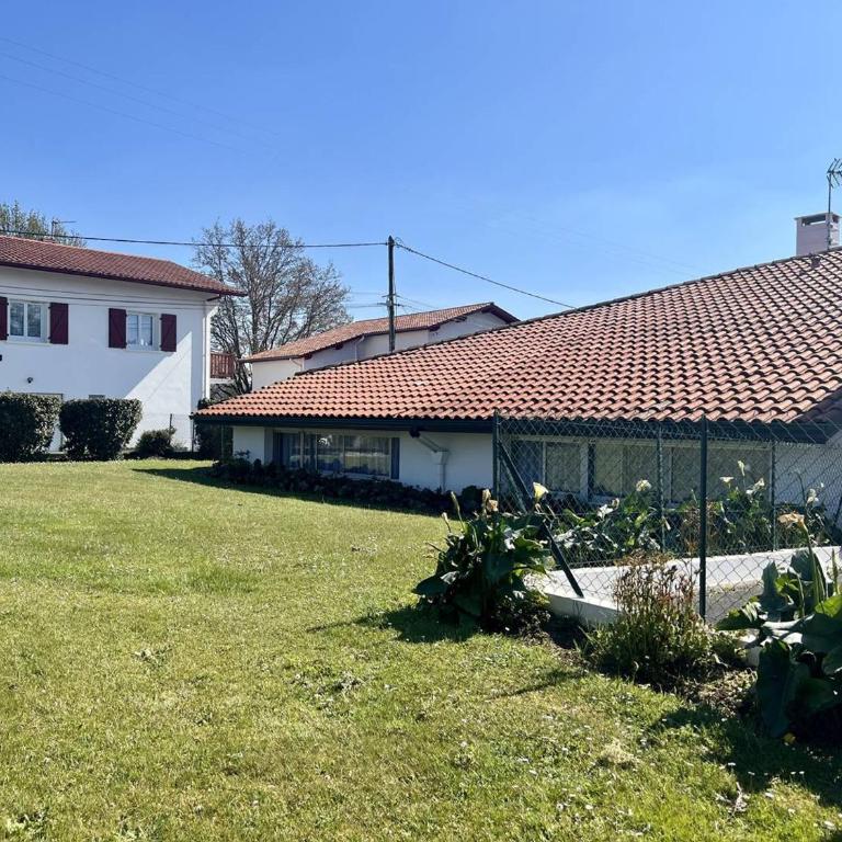 T2 Bis à Cambo-les-Bains avec jardin, parking et internet - Appartement 1 Chambre - 2