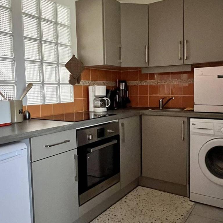 T2 Bis à Cambo-les-Bains avec jardin, parking et internet - Appartement 1 Chambre - 10