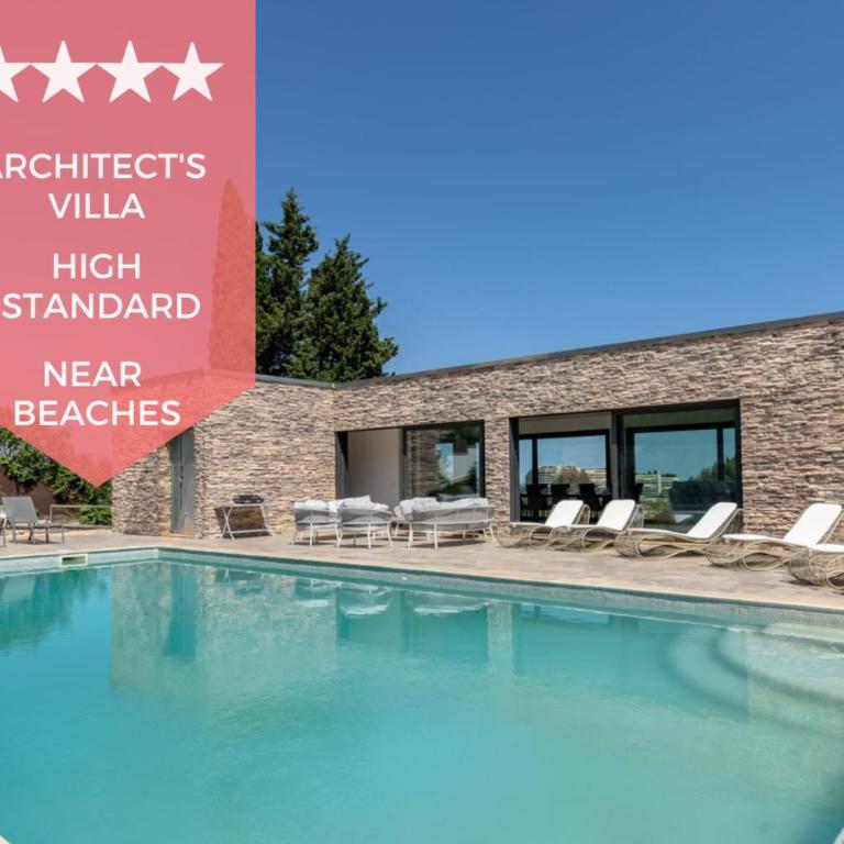 Architect-Designed Villa with Heated Pool for 10 Guests! - Villa - 1