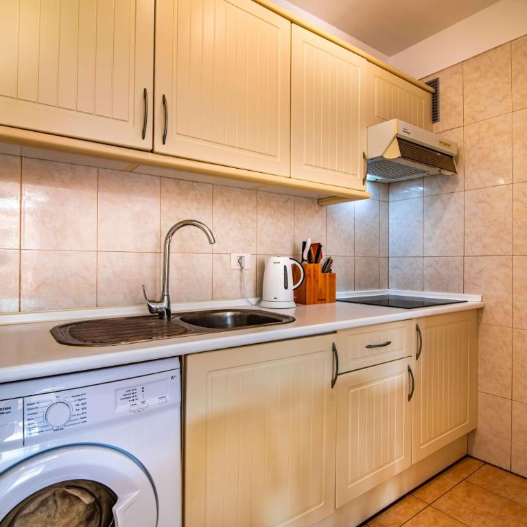 Lovely 1-bedroom apartment whit pool - Apartamento de 1 dormitorio - 14