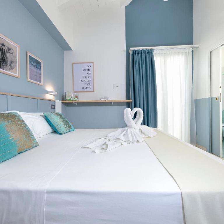 Hotel La Residenza - Double or Twin Room with Terrace - 4