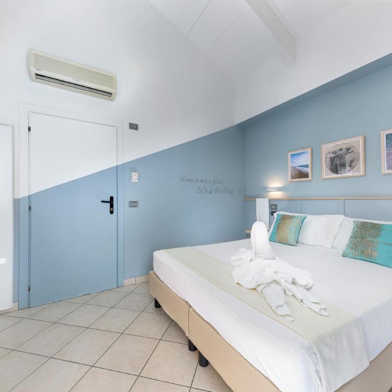 Hotel La Residenza - Double or Twin Room with Terrace - 3