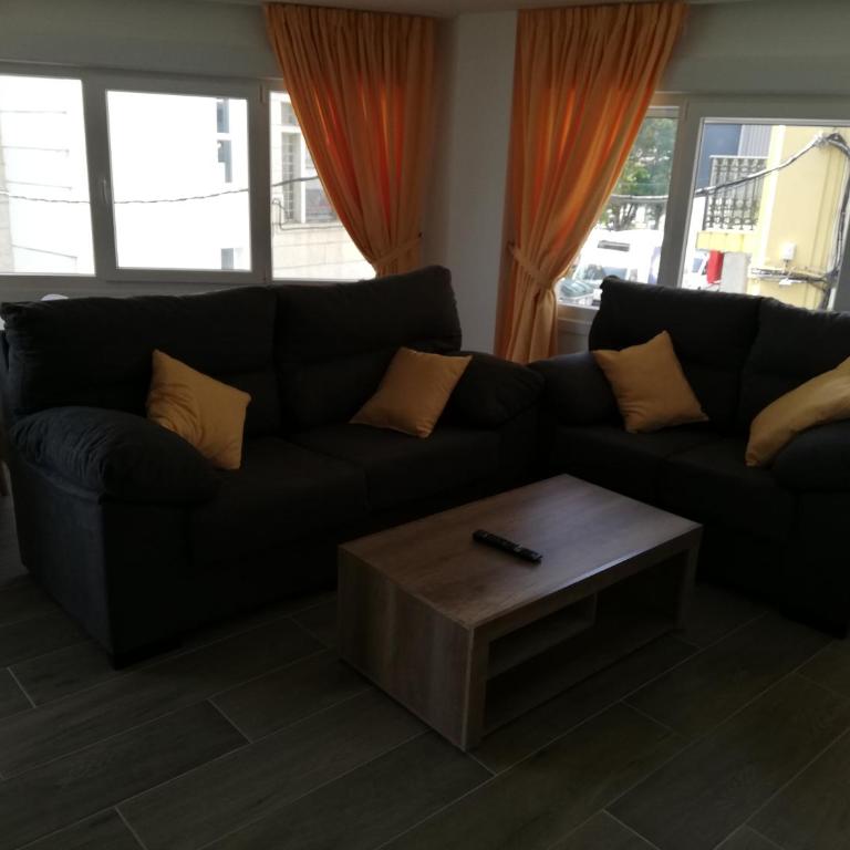 APARTAMENTO VACACIONAL 1 - Three-Bedroom Apartment - 10