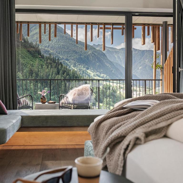 Coolnest - Deluxe Doppelzimmer mit Balkon - 3