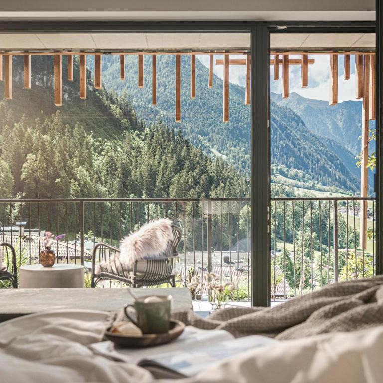 Coolnest - Deluxe Doppelzimmer mit Balkon - 2