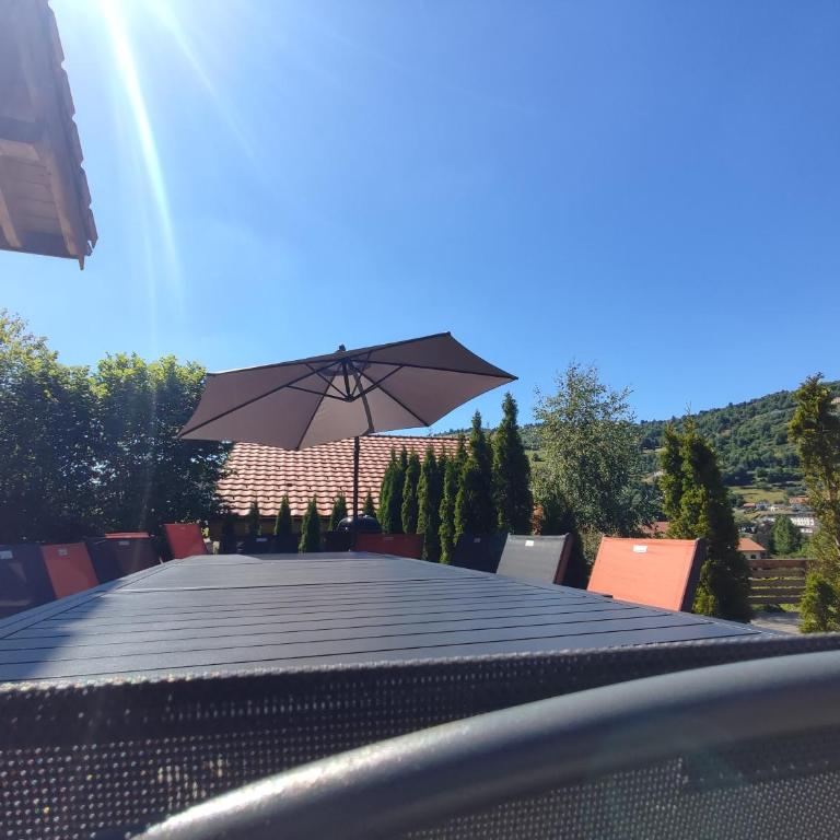 ⁂⁂ LE NID DE PIERRE & JULIE [CLEDICIHOME] 2 pas du centre ville / SPA & TERASSE AMENAGEE ⁂⁂ - Chalet - 10