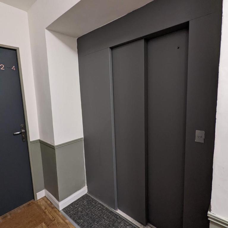 Escapade dans grand T2 de charme avec terrasse - Proche Gare et Centre ville - One-Bedroom Apartment - 31