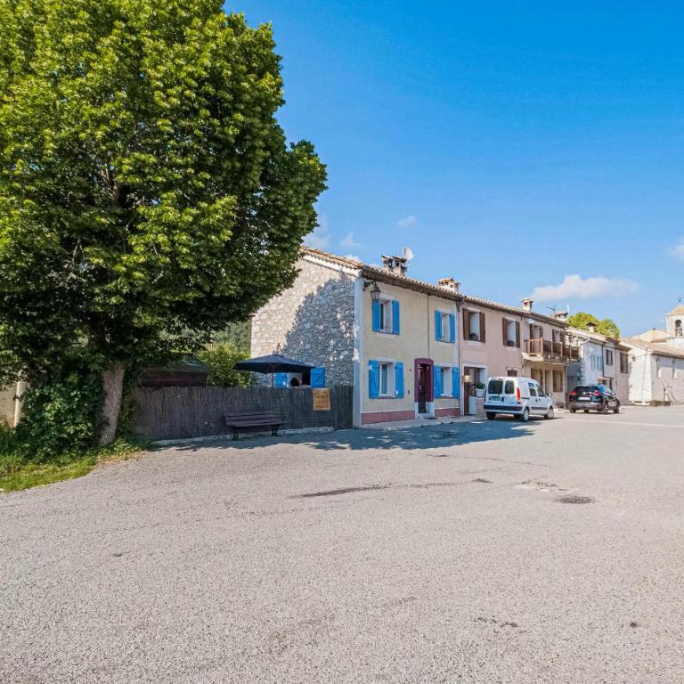 Belle Maison De 3 Chambres À Andon - Maison de Vacances 3 Chambres - 6