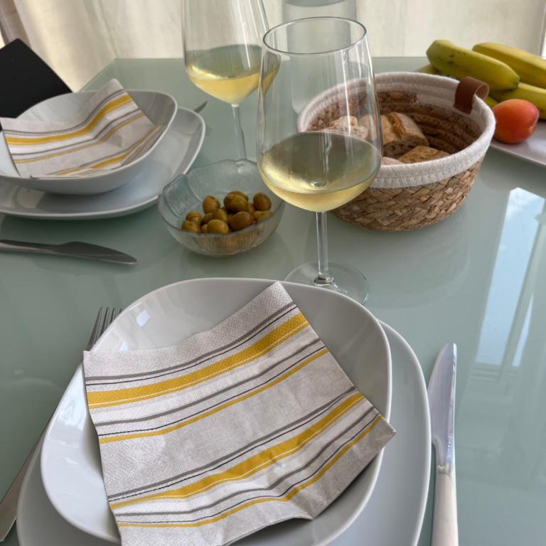 Aux Ayguades, Pavillon tout confort proche plage, terrasse et WIFI - Maison 3 Chambres - 14