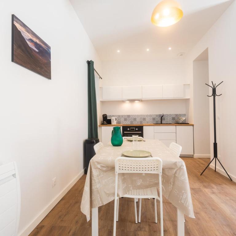 Appartements centre-ville - Wifi - Cuisine tout équipée - Lave-linge - Appartement avec Terrasse - 9