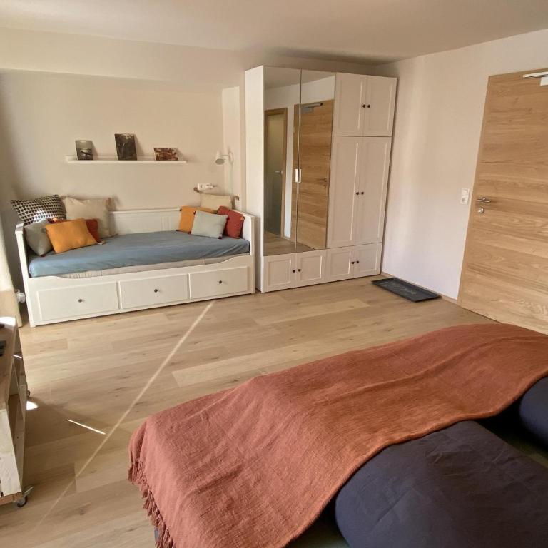Ribisel Apartments für Familien - Alpentherme inklusive! - Familienzimmer mit Dusche - 4