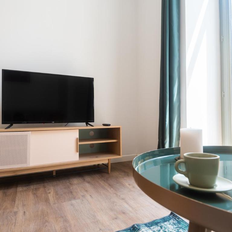 Appartements centre-ville - Wifi - Cuisine tout équipée - Lave-linge - Appartement avec Terrasse - 28