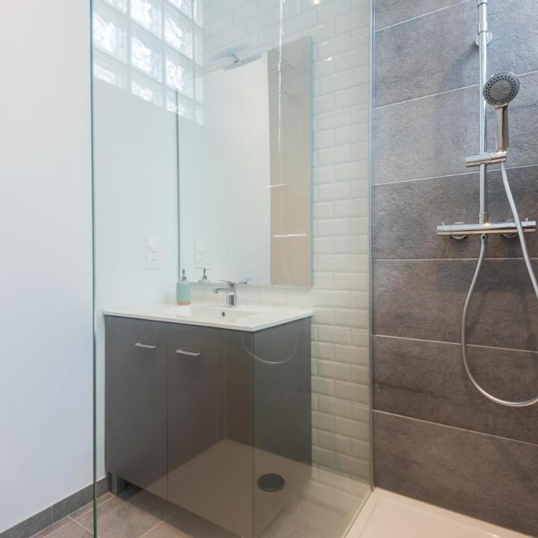 Appartements centre-ville - Wifi - Cuisine tout équipée - Lave-linge - Appartement avec Terrasse - 17