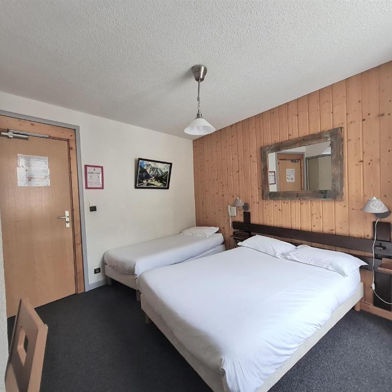 Terminus Hôtel des 3 Vallées - Dreibettzimmer - 2