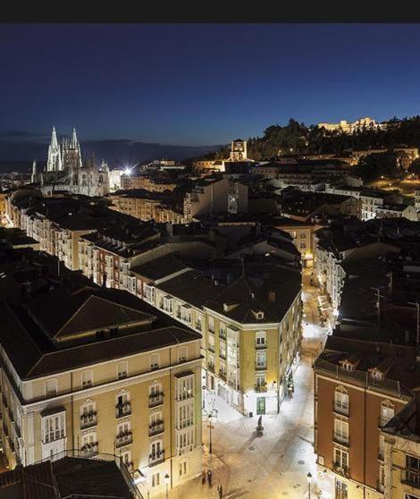 Buhardilla con vistas a la CATEDRAL - Apartamento de 2 dormitorios - 25