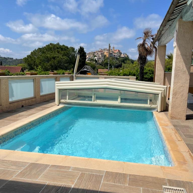 Maison avec piscine à Biot Antibes - Two-Bedroom Villa - 1