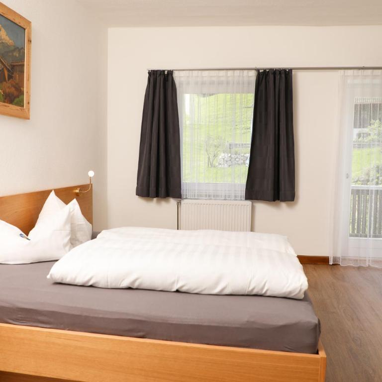 Hotel Garni Post - Comfort Doppelzimmer mit Balkon - 10