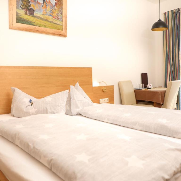 Hotel Garni Post - Comfort Doppelzimmer mit Balkon - 11