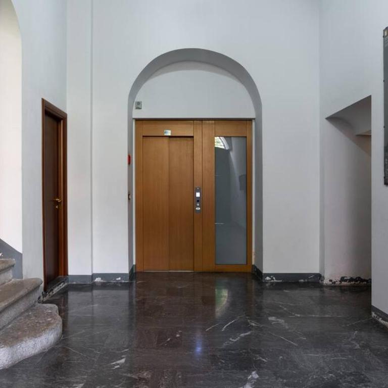Casa in centro con terrazzo - Appartamento con 2 Camere da Letto - 32