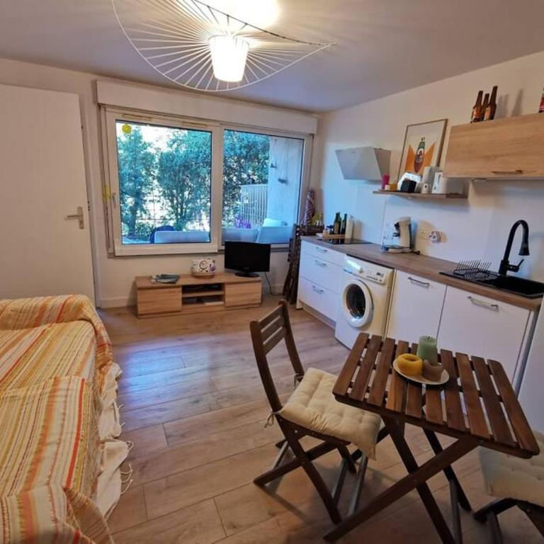 charmant studio neuf à 150m de la mer - Appartement avec Terrasse - 6