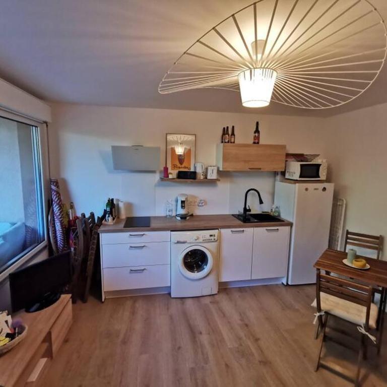 charmant studio neuf à 150m de la mer - Appartement avec Terrasse - 4