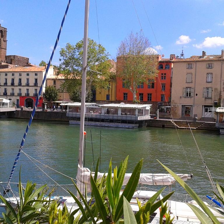 3 bedroom modern apartment in historic building overlooking river herault - Appartement 3 Chambres - 26