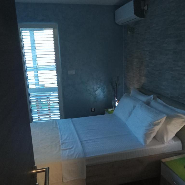 Apartments with sea view in Prcanj - Studio - 10