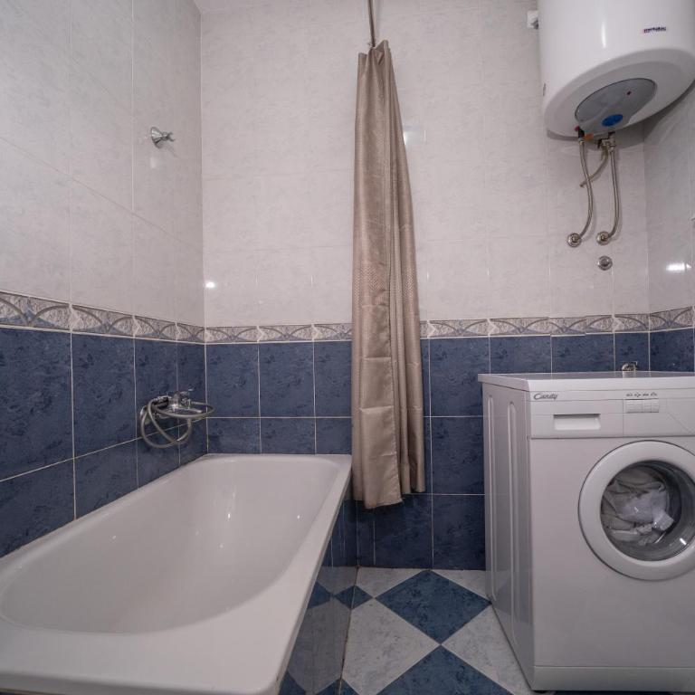 Sunshine - Two-Bedroom Apartment - 16