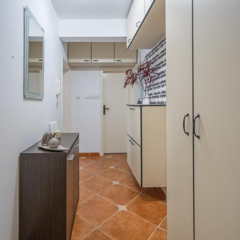Sunshine - Two-Bedroom Apartment - 21
