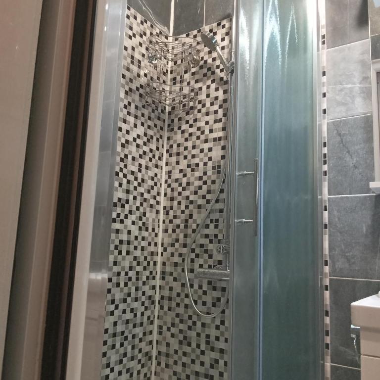 Apartments with sea view in Prcanj - Two-Bedroom Apartment - 4