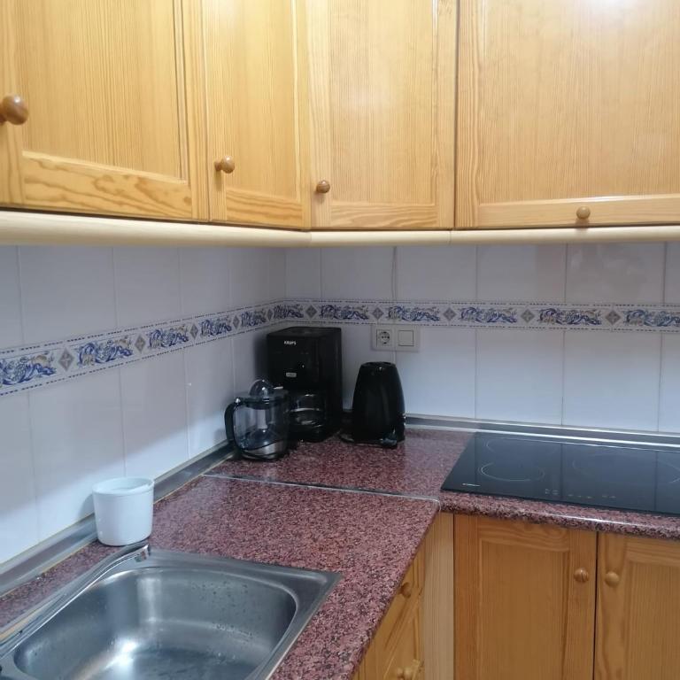 Schöne Ferienwohnung in Playa del Cura - Apartamento con balcón - 2