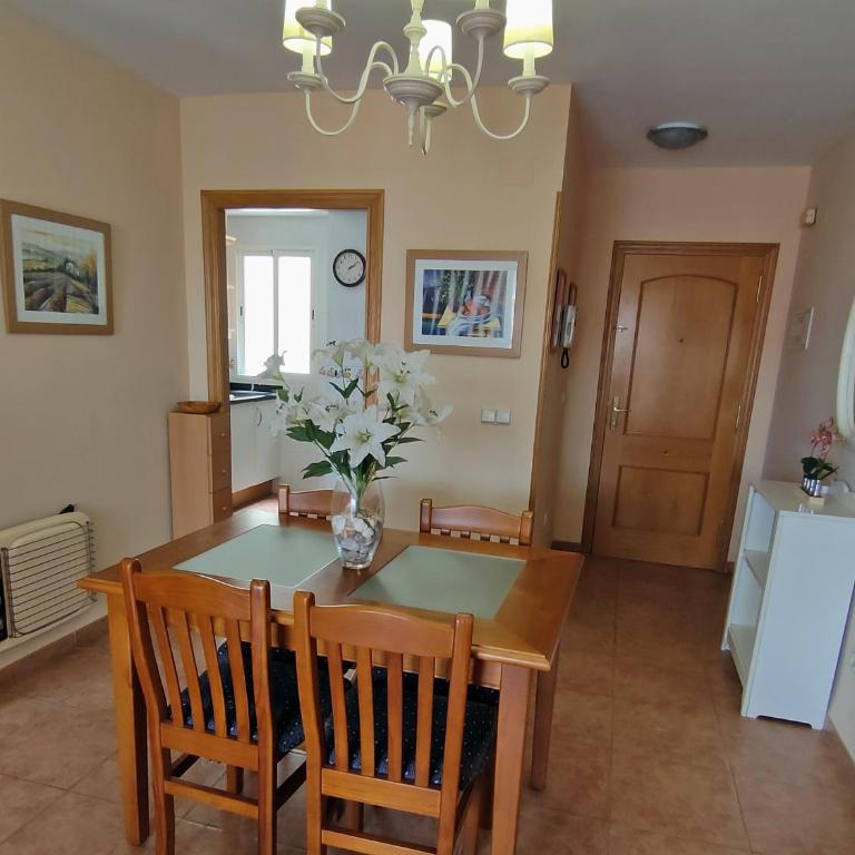 Apartamento en la playa con piscina - Apartamento de 1 dormitorio - 11