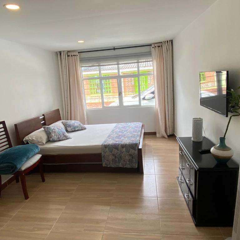 Hotel Encanto Filandia - Deluxe Family Room - 4